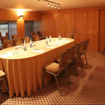 ドム カルロス リバティ 3*